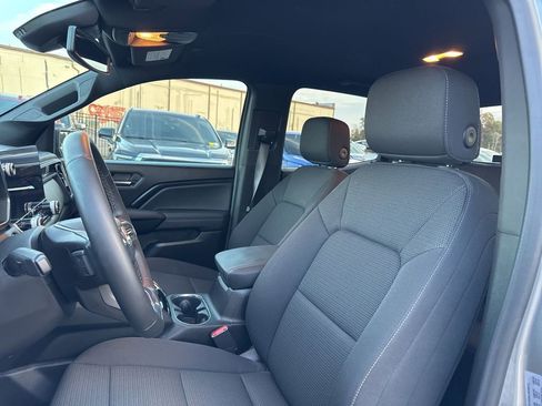 New 2025 GMC Canyon Elevation w/ Convenience Package image 20