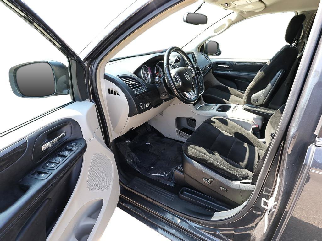 Used 2012 Dodge Grand Caravan Crew w/ Crew Value Pkg FWD image 11