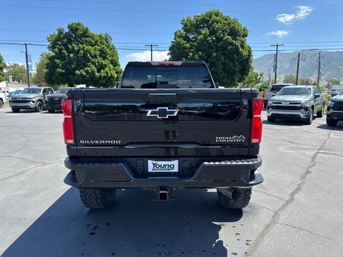 Used 2024 Chevrolet Silverado 3500 High Country w/ High Country Premium Package AWD/4WD image 6
