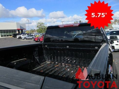 Used 2021 GMC Sierra 1500 SLT w/ X31 Off-Road Package image 8