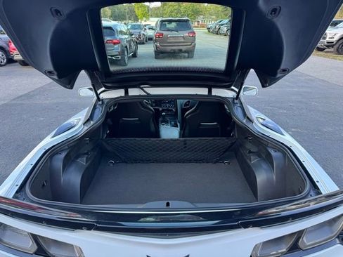 Used 2016 Chevrolet Corvette Z06 image 11