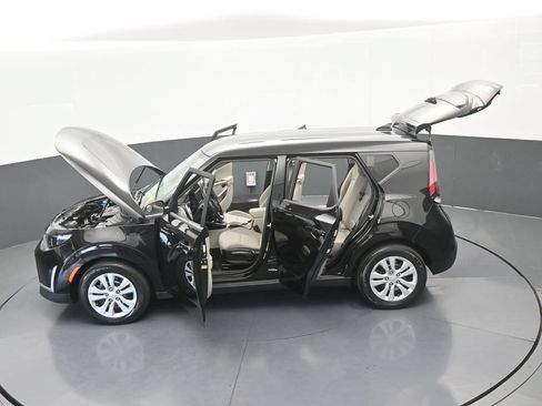 Used 2023 Kia Soul LX FWD image 53