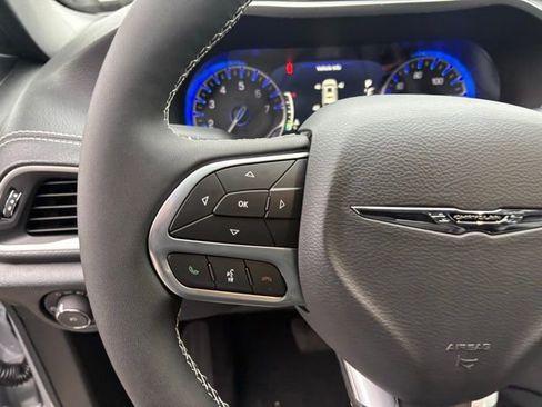 New 2026 Chrysler Pacifica Select image 15