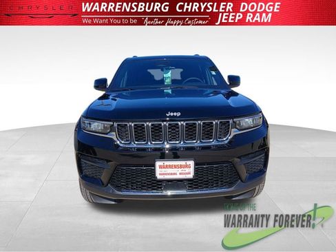 New 2026 Jeep Grand Cherokee Laredo image 10