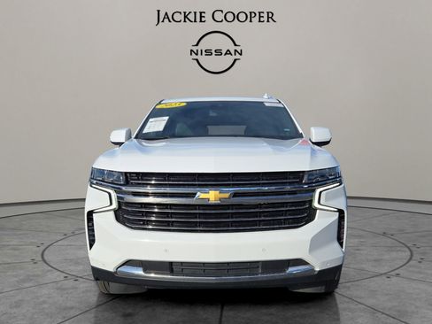 Used 2023 Chevrolet Suburban LT image 8