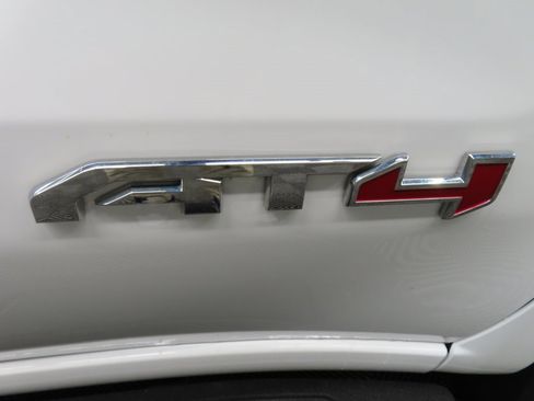Used 2024 GMC Sierra 1500 AT4 w/ Technology Package image 59
