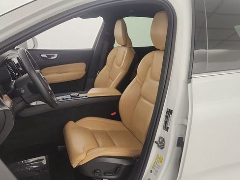 Used 2022 Volvo XC60 B6 Inscription w/ Advanced Package image 13