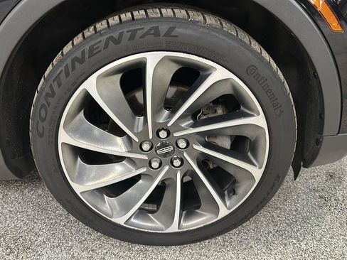 Used 2020 Lincoln Nautilus Reserve w/ Equipment Group 202A AWD/4WD image 9