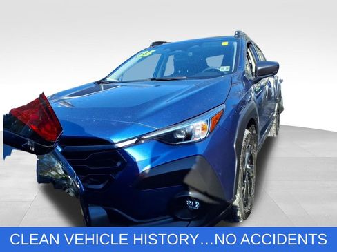 Used 2025 Subaru Crosstrek 2.0i Premium image 2