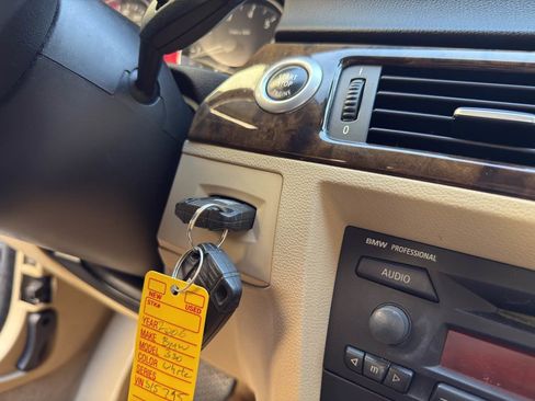 Used 2006 BMW 330i Sedan image 42