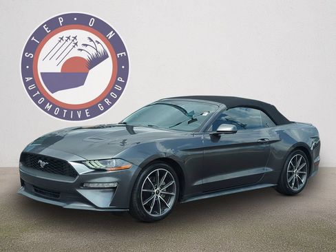 Used 2018 Ford Mustang Convertible w/ Equipment Group 101A RWD image 2