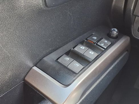 Used 2023 Toyota Tacoma SR5 RWD image 19