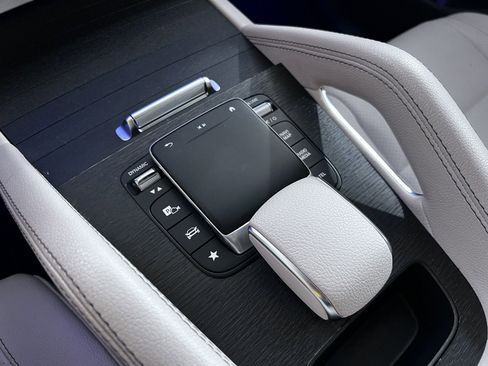 Used 2021 Mercedes-Benz GLE 350 4MATIC w/ 3rd Row Seat Package image 21