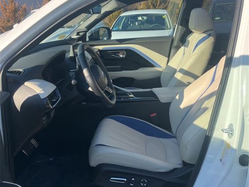 Used 2025 Acura ADX A-Spec image 14