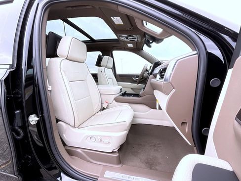 New 2026 GMC Yukon XL Denali w/ Denali Reserve Package AWD/4WD image 15