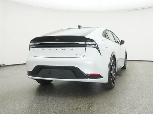 New 2026 Toyota Prius Plug-In Hybrid FWD image 22