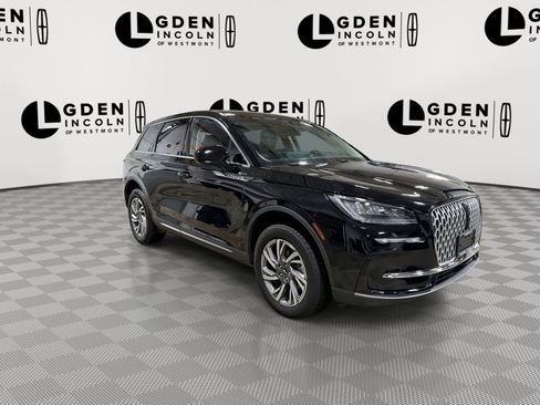 Used 2025 Lincoln Corsair AWD image 2