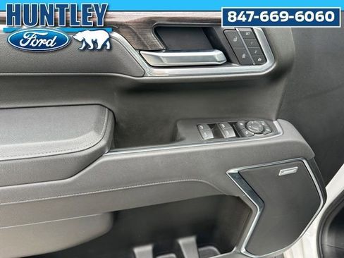 Used 2025 Chevrolet Silverado 1500 LTZ AWD/4WD image 19