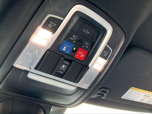 Used 2023 RAM 1500 Laramie image 34