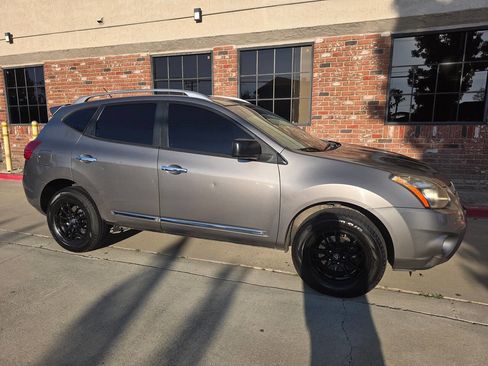 Used 2015 Nissan Rogue S w/ Convenience Package image 7