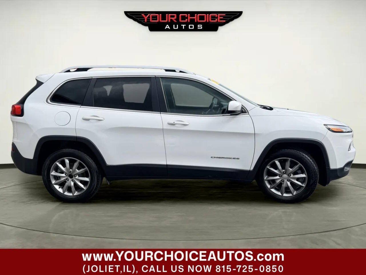 Used 2018 Jeep Cherokee Limited w/ Trailer Tow Group AWD/4WD image 8
