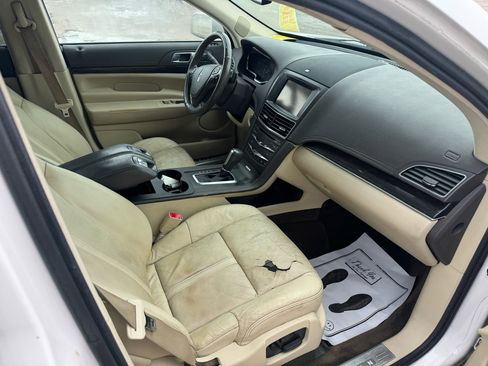 Used 2014 Lincoln MKT AWD w/ Equipment Group 201A image 11