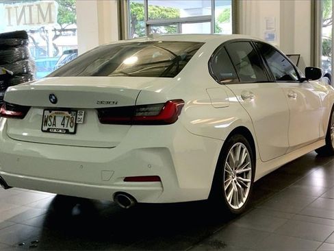 Certified 2023 BMW 330i Sedan w/ Convenience Package image 11