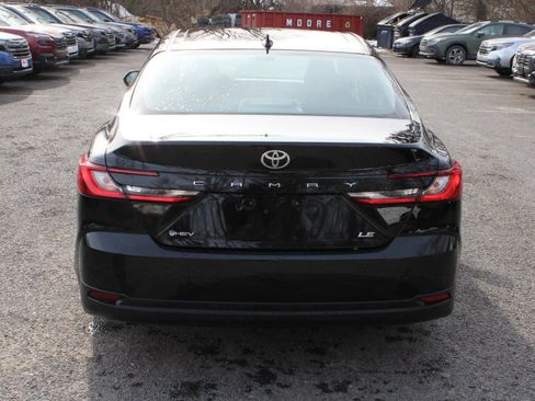 Used 2025 Toyota Camry LE image 6