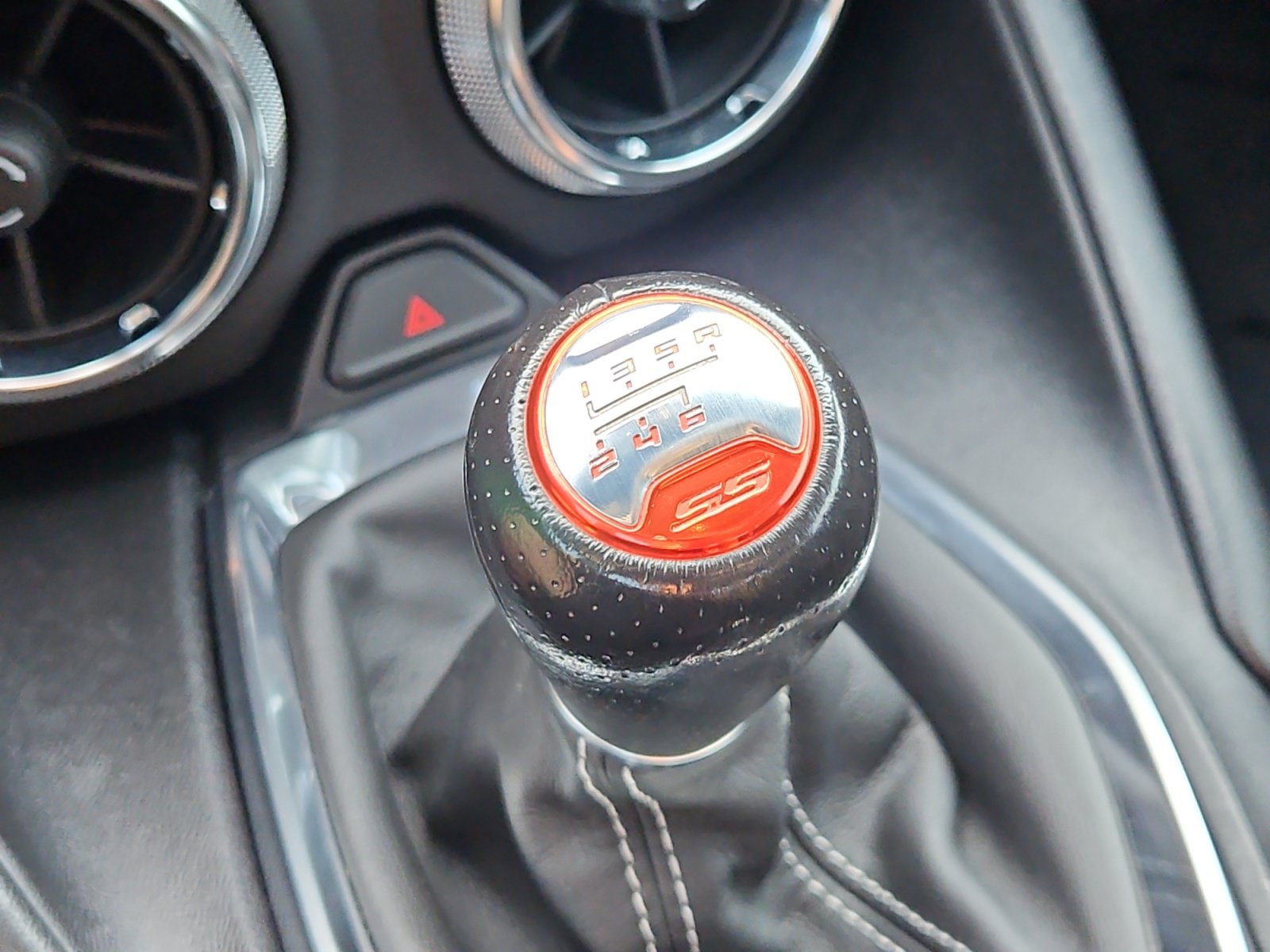 Used 2019 Chevrolet Camaro SS RWD image 23