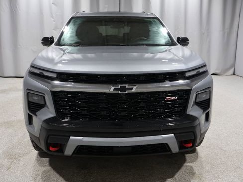 Used 2025 Chevrolet Traverse Z71 image 8