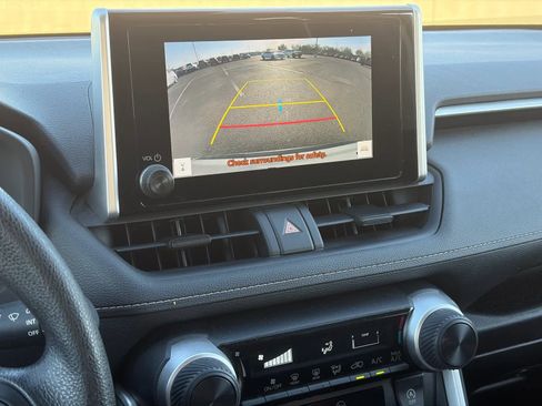 Used 2024 Toyota RAV4 LE image 23