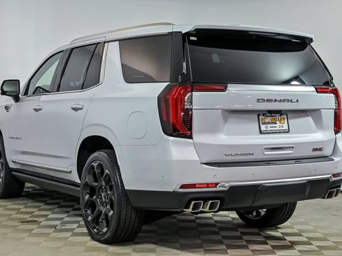 New 2026 GMC Yukon Denali w/ Denali Reserve Package AWD/4WD image 4