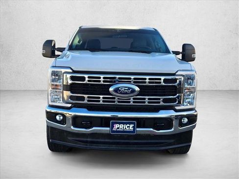 Certified 2025 Ford F250 XLT w/ Camper Package image 3