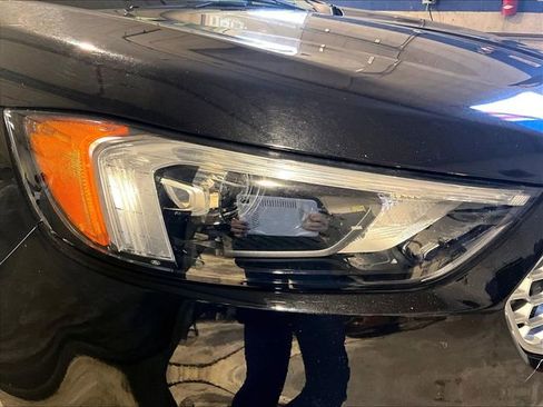 Used 2023 Ford Edge SEL image 30