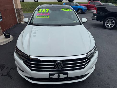 Used 2019 Volkswagen Jetta SE w/ Cold Weather Package image 5