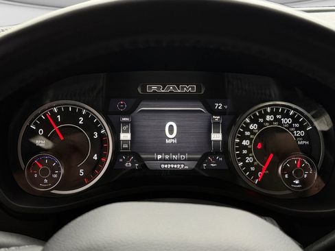 Used 2024 RAM 2500 Laramie w/ Safety Group AWD/4WD image 9
