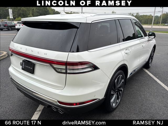 Used 2024 Lincoln Aviator Reserve w/ Equipment Group 201A AWD/4WD image 7