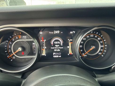 Used 2020 Jeep Wrangler Unlimited Sport S image 27