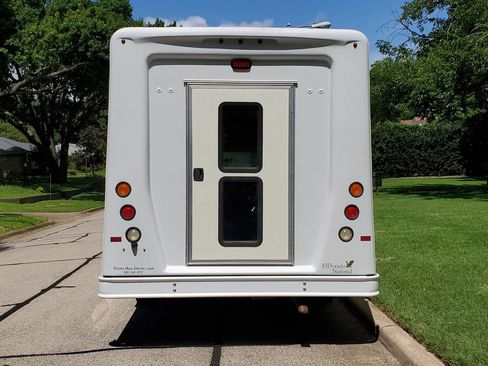 Used 2016 Ford E-350 and Econoline 350 Super Duty w/ Shuttle Bus Prep Package RWD image 13