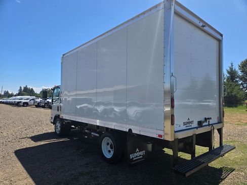 New 2024 Chevrolet Low Cab Forward image 9