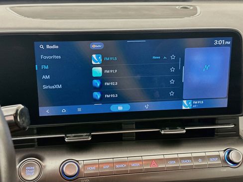 Used 2025 Hyundai Kona SEL FWD image 21