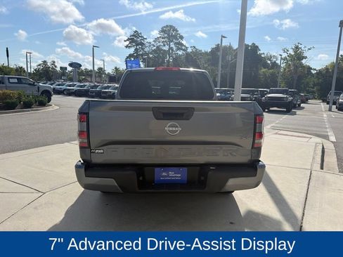 Used 2022 Nissan Frontier SV RWD image 8