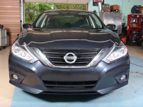Used 2017 Nissan Altima 2.5 SV image 6