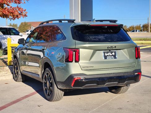 New 2026 Kia Sorento SX Prestige w/ Olive Brown Leather Package image 3