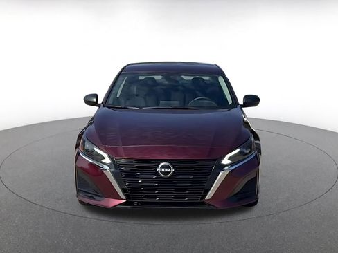 Used 2025 Nissan Altima 2.5 SV image 4