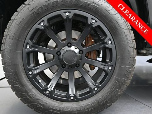 Used 2018 Toyota Tundra SR5 image 33