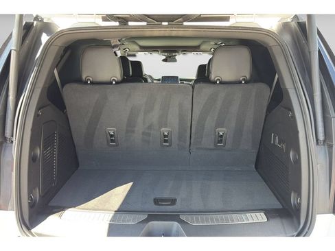 Used 2023 GMC Yukon AT4 w/ AT4 Premium Package AWD/4WD image 28