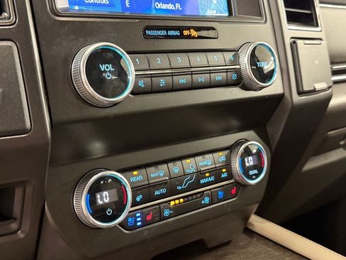 Used 2021 Ford Expedition Limited RWD image 36
