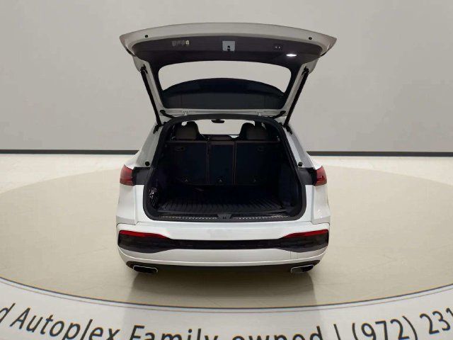 Used 2025 Audi Q5 Premium Plus AWD/4WD image 9