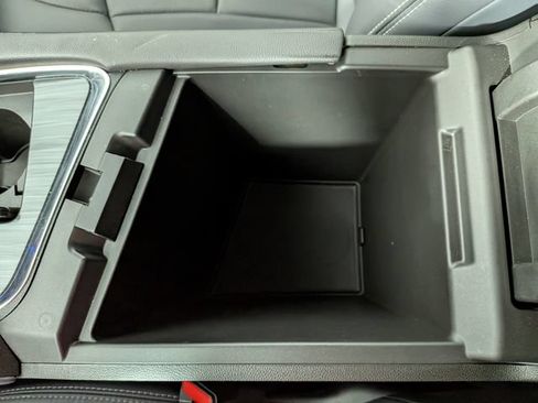 Used 2019 Buick Enclave Essence AWD/4WD image 22